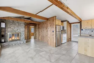 221 W Shore Dr, Hawley, PA 18428 - Photo 6