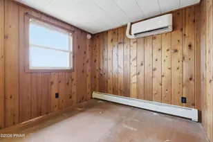 221 W Shore Dr, Hawley, PA 18428 - Photo 28