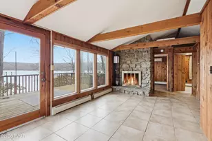 221 W Shore Dr, Hawley, PA 18428 - Photo 4