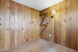 221 W Shore Dr, Hawley, PA 18428 - Photo 32