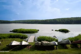 221 W Shore Dr, Hawley, PA 18428 - Photo 36