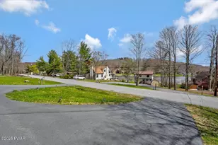 30 Tanglewood Ln, Lake Ariel, PA 18436 - Photo 68