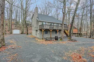 143 Rainbow Dr, Lackawaxen, PA 18435 - Photo 4