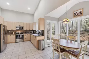 1197 Dewberry Dr, Hawley, PA 18428 - Photo 12