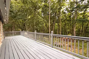 811 Hickory Ct, Lords Valley, PA 18428 - Photo 30