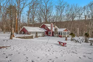 3146 Bear Swamp Rd, East Stroudsburg, PA 18302 - Photo 2