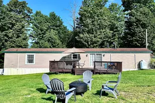 155 Hilltop Cir, Greentown, PA 18426 - Photo 6