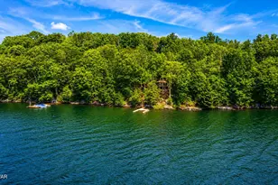 62 E Lakeside Dr, Lakeville, PA 18438 - Photo 4