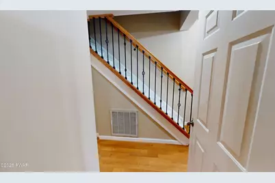 4006 Milford Landing Drive, Milford, PA 18337 - Photo 10