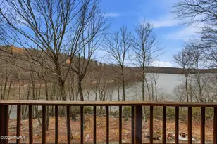 115 Marina Village Ln, Greentown, PA 18426 - Photo 54