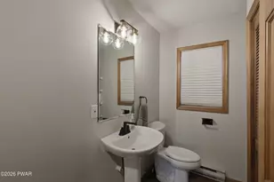 115 Marina Village Ln, Greentown, PA 18426 - Photo 22