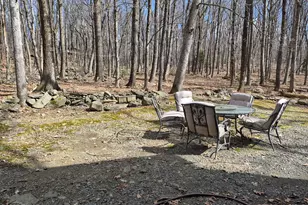 805 Pastern Ct, Hawley, PA 18428 - Photo 6
