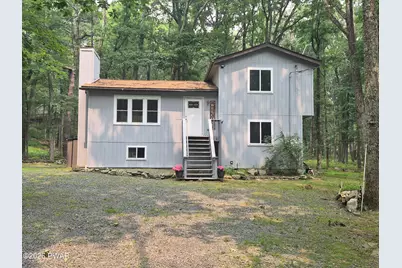 805 Pastern Court, Hawley, PA 18428 - Photo 2