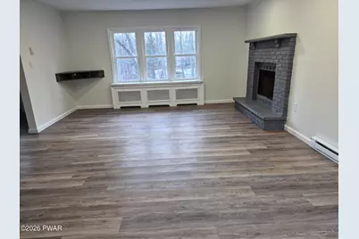 805 Pastern Court, Hawley, PA 18428 - Photo 8