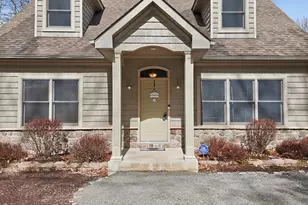 187 Indian Dr, Greentown, PA 18426 - Photo 4