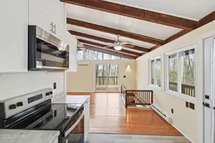 304 Forest Dr, Lords Valley, PA 18428 - Photo 12