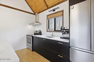 1068 Indian Dr, Lake Ariel, PA 18436 - Photo 16