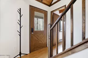 1068 Indian Dr, Lake Ariel, PA 18436 - Photo 8