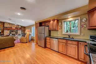 809 Blackbirch Ct, Lords Valley, PA 18428 - Photo 24