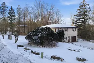 69 Skyline Dr, Covington Township, PA 18424 - Photo 4