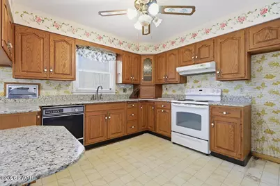 69 Skyline Drive, Covington Township, PA 18424 - Photo 22