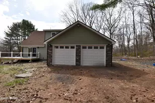 108 Stag Ct, Bushkill, PA 18324 - Photo 10