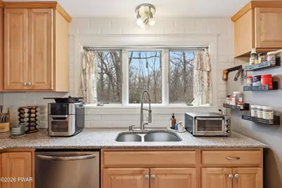 112 Hawk View Drive, Milford, PA 18337 - Photo 10