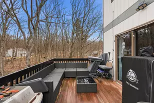 112 Hawk View Dr, Milford, PA 18337 - Photo 48