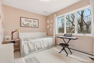 112 Hawk View Dr, Milford, PA 18337 - Photo 32