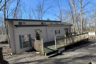 165 Beaver Ln, Shohola, PA 18458 - Photo 2