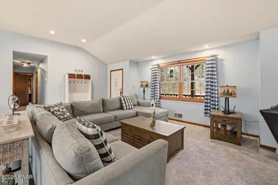 109 Banbury Drive, Bushkill, PA 18324 - Photo 4