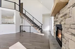 131 Sunset Dr, Greentown, PA 18426 - Photo 16