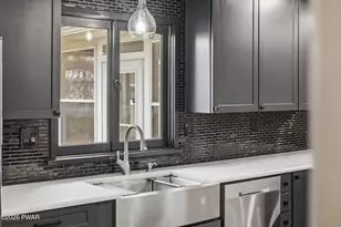 906 Avenue I, Matamoras, PA 18336 - Photo 6