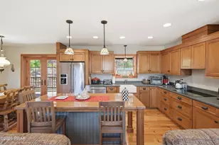 238 Rowland Rd, Greeley, PA 18425 - Photo 14