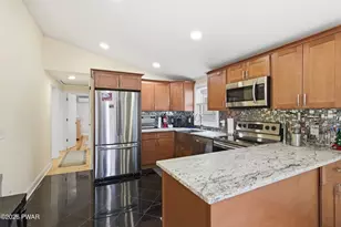 230 Eagle Rock Rd, Lackawaxen, PA 18435 - Photo 16