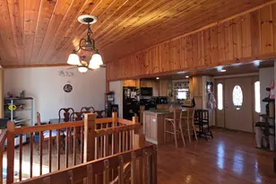 137 Gaskin Dr, Lords Valley, PA 18428 - Photo 12