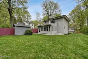 211 Spruce St, Hawley, PA 18428 - Photo 4