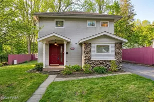 211 Spruce St, Hawley, PA 18428 - Photo 6