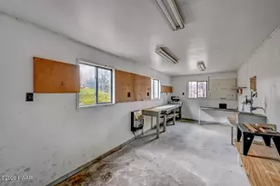 211 Spruce St, Hawley, PA 18428 - Photo 58