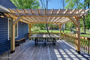 22 Tanglewood Ln, Lake Ariel, PA 18436 - Photo 76