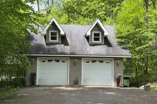 128 Gaskin Dr, Lords Valley, PA 18428 - Photo 2