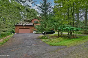 5 Scorpio Mew, Lake Ariel, PA 18436 - Photo 4