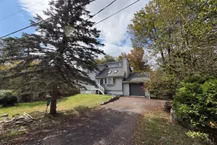 9593 Dawn Ln, Tobyhanna, PA 18466 - Photo 2