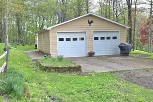 183 Galloway Rd, Equinunk, PA 18417 - Photo 2