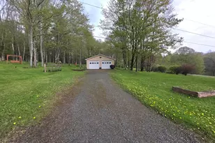 183 Galloway Rd, Equinunk, PA 18417 - Photo 4