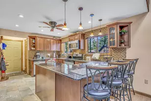 1019 Hickory Dr, Lake Ariel, PA 18436 - Photo 20