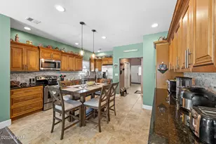 233 Shadow Wood Cir, Archbald, PA 18403 - Photo 16