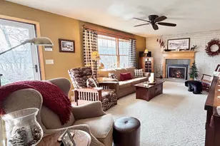 9 Shore Line Dr, Lakeville, PA 18438 - Photo 24