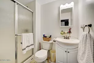 387 Lakeview Dr W, Lake Ariel, PA 18436 - Photo 48