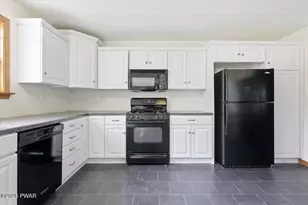 102 Loveland Dr, Tafton, PA 18464 - Photo 14